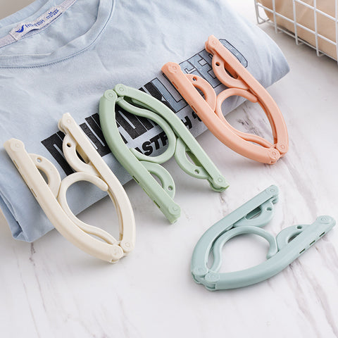 SmartFold™| Perchas Plegables Multifuncionales Para Ropa De Plástico, Plegable-Portatil  🛒🔥🎁 |Envío GRATIS - 30% DE DESCUENTO|